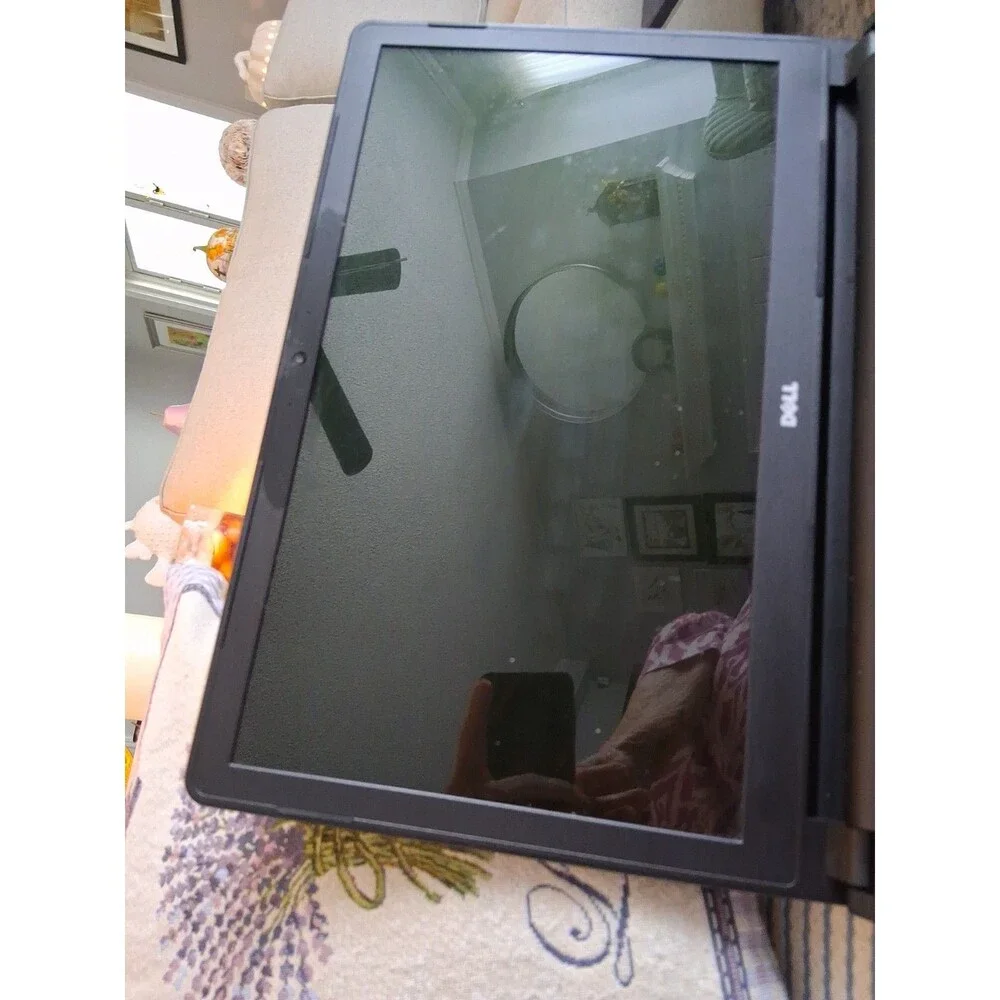 Dell Inspiron 15-5555 AMD A8 for Parts or Repair